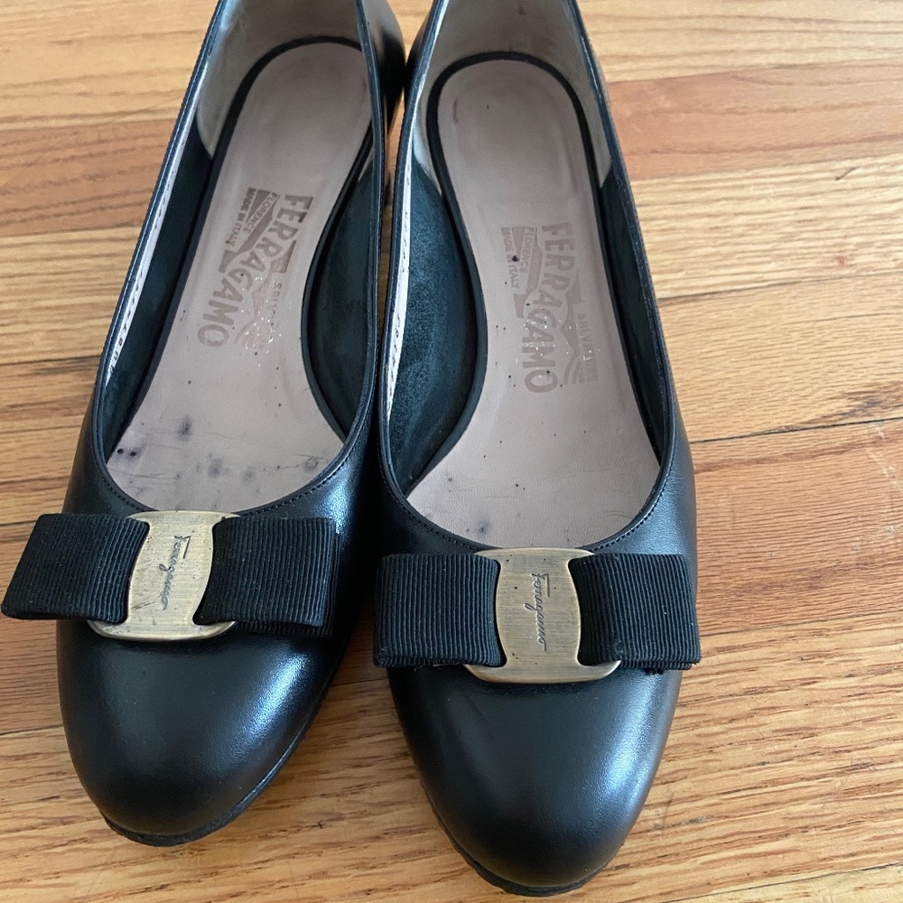 Ferragamo Vara 6.5